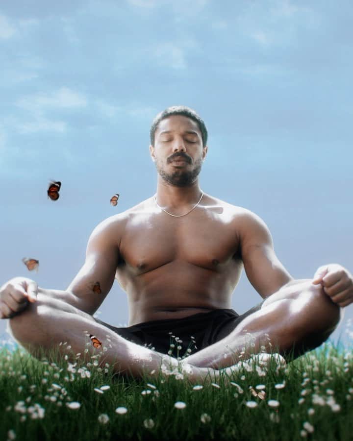 マイケル・B・ジョーダンのインスタグラム：「🦋🧘🏾‍♂️🦋」