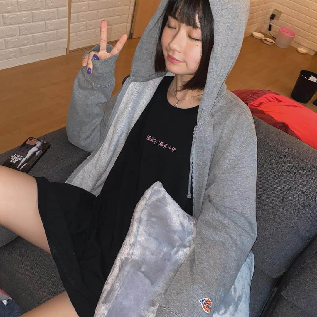 かれんのインスタグラム：「部屋着可愛いとテンション上がるだなも」