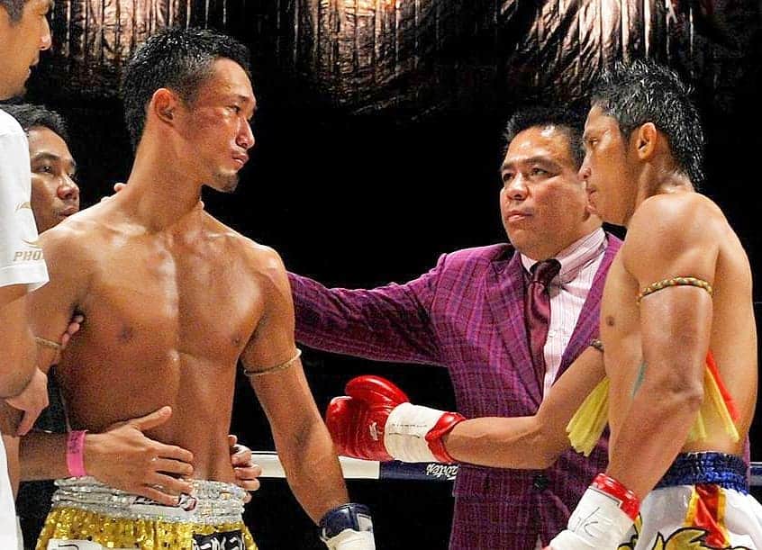 梅野源治のインスタグラム：「2013年　 @kaewk1wsr vs Genji Umeno ＆  2019年 I trained with kaew👍👍」