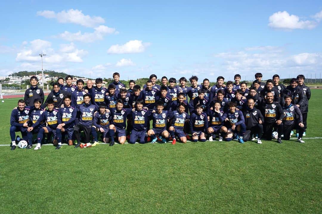 内田裕斗のインスタグラム：「25歳になりました😎！ #サガン鳥栖 #チーム一丸 #キャンプ最終日の写真 #いい写真やな〜😚 #今できる事を #みんなで乗り越えよう」