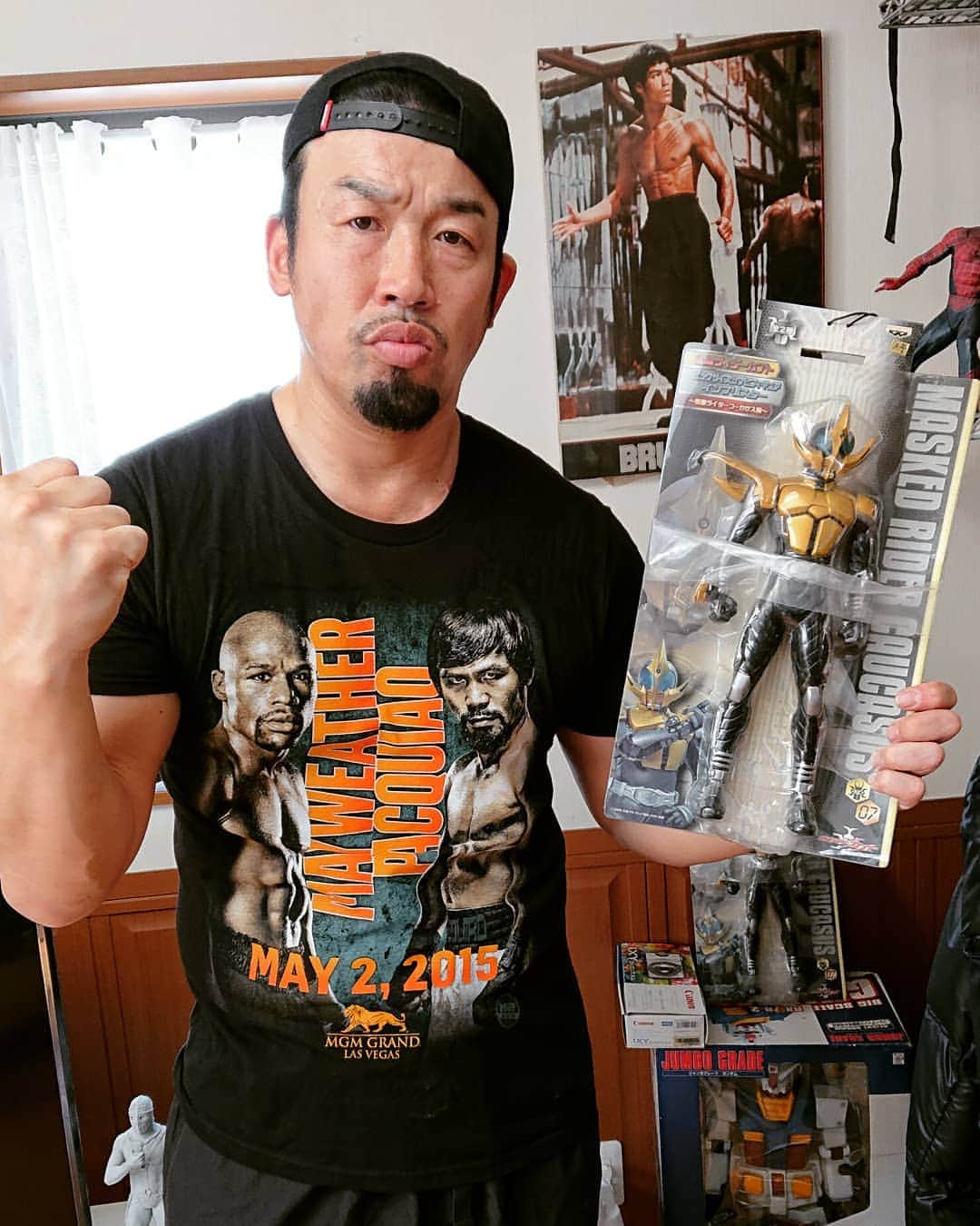 武蔵のインスタグラム：「仮面ライダーコーカサスのフィギュア  懐かしい‼️ #武蔵 #仮面ライダーカブト  #仮面ライダーコーカサス  #劇場版仮面ライダーカブト  #maskedridercaucasus」