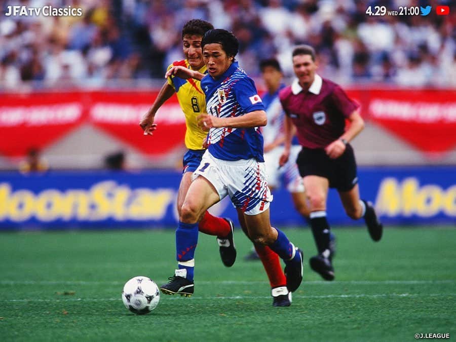 日本サッカー協会さんのインスタグラム写真 - (日本サッカー協会Instagram)「📺#JFATVClassics｜本日21:00～フルマッチYouTube/Twitterにて配信⚡ ・ 第9回は1995年5月28日に国立競技場行われたキリンカップサッカー ’95をお送りします。 ・ 日本・エクアドル・スコットランドの3か国で行われた大会。 初戦のスコットランド戦では#森島寛晃 選手が、エクアドル戦では#相馬直樹 #田坂和昭 #神田勝夫 が代表戦初出場となりました。 ・ 視聴は#YouTube チャンネル【JFATV】／サッカー日本代表 Twitter【jfa_samuraiblue】で ・ #StayHome #うちで過ごそう #SportsAssistYou #いまスポーツにできること #daihyo」4月29日 15時20分 - japanfootballassociation