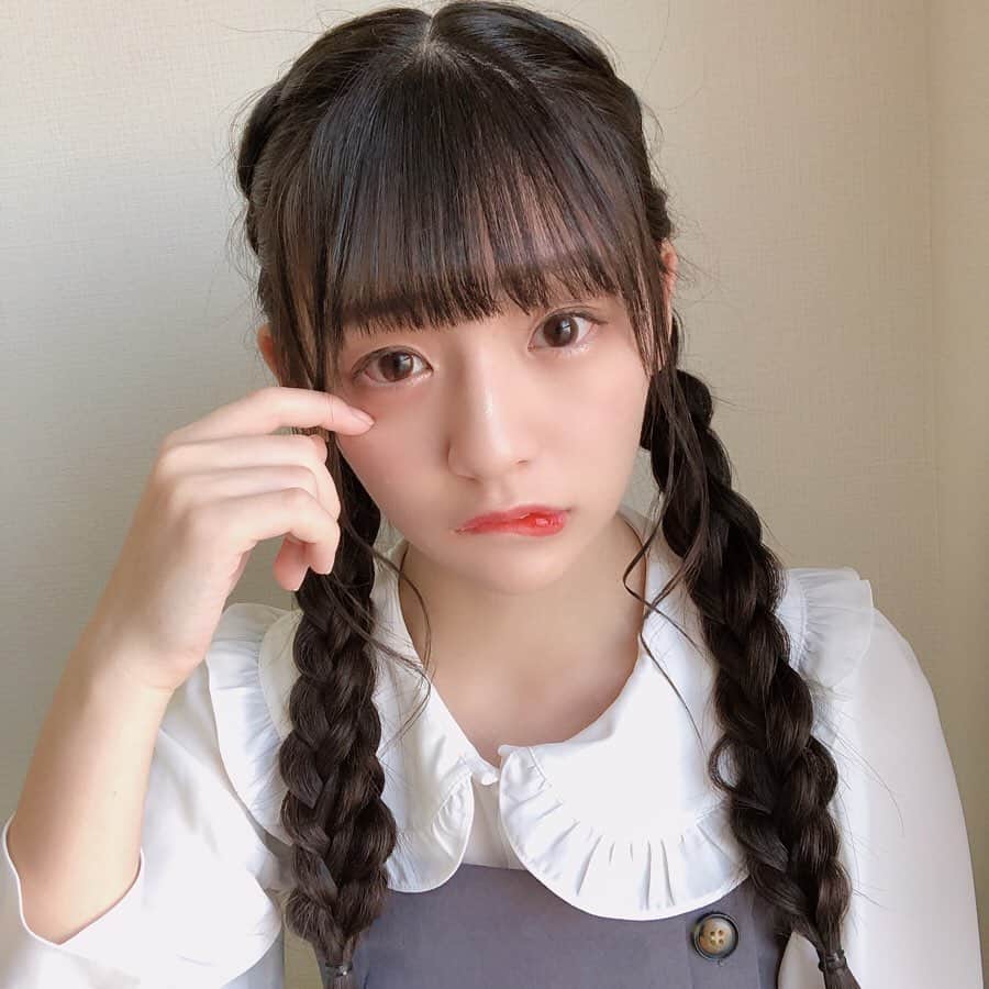 尾野寺みさのインスタグラム：「﻿ ﻿ ﻿ もう上着なんていらないぐらい暖かいんだね﻿ ﻿ ﻿ ﻿ ﻿ ﻿ #ブラウス #AnkRouge﻿ #ジャンパースカート #GRL﻿ ﻿ #春 ﻿ ﻿ #おうち時間 ﻿ ﻿ #アイドル #リリバリ #尾野寺みさ」