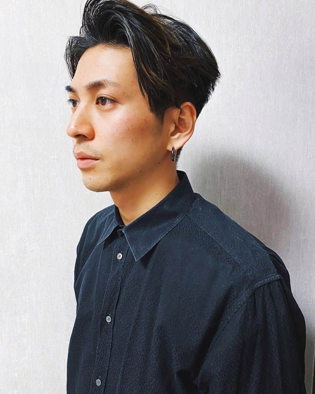 井澤勇貴のインスタグラム：「髪の毛切ってジョンコナー離れ。」
