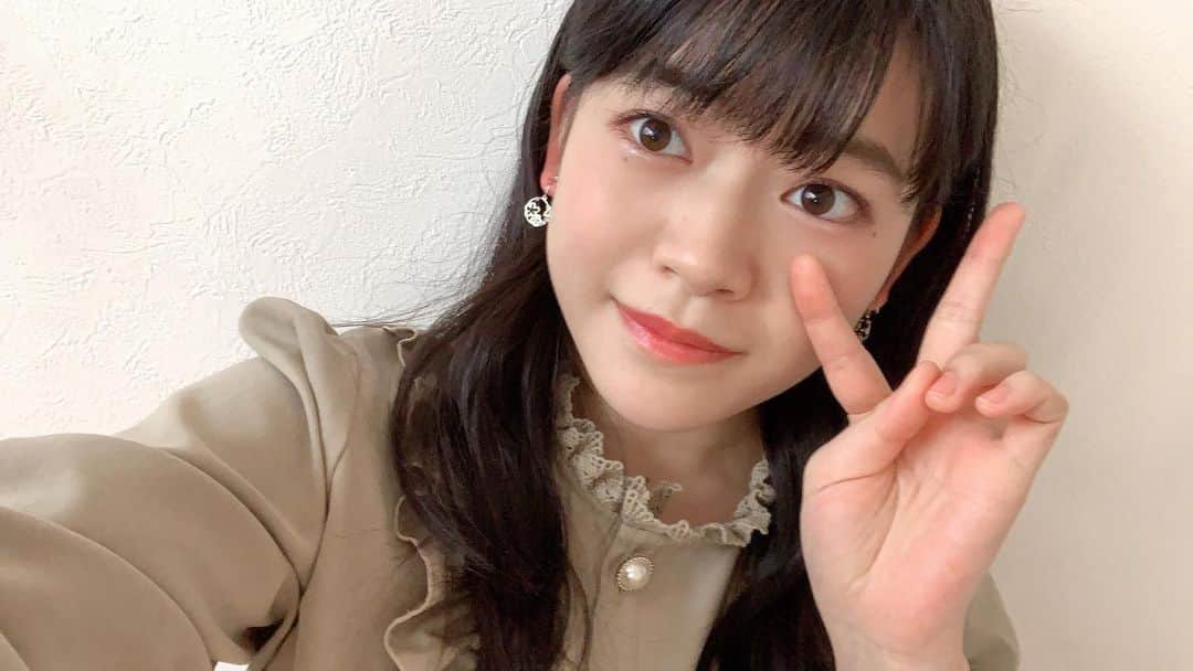 高岡薫のインスタグラム：「セルフプロデュース生写真ぜひゲットしてくださいね🥺  #セルフプロデュース #AKB48」