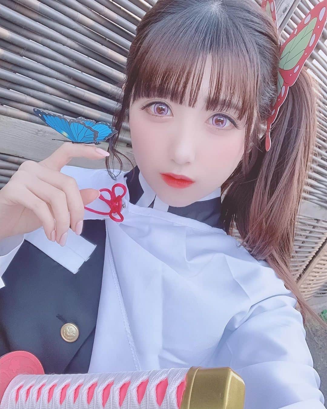 田口未彩のインスタグラム：「🎀 . . 大好きな鬼滅の刃に出てくる カナヲちゃん🦋 . 頭プリンなのショック😢 . . . #カナヲコスプレ #栗花落カナヲ #鬼滅の刃　#鬼滅　#鬼殺隊 #カナヲ　#コスプレ　#アニメ #アニメコスプレ」