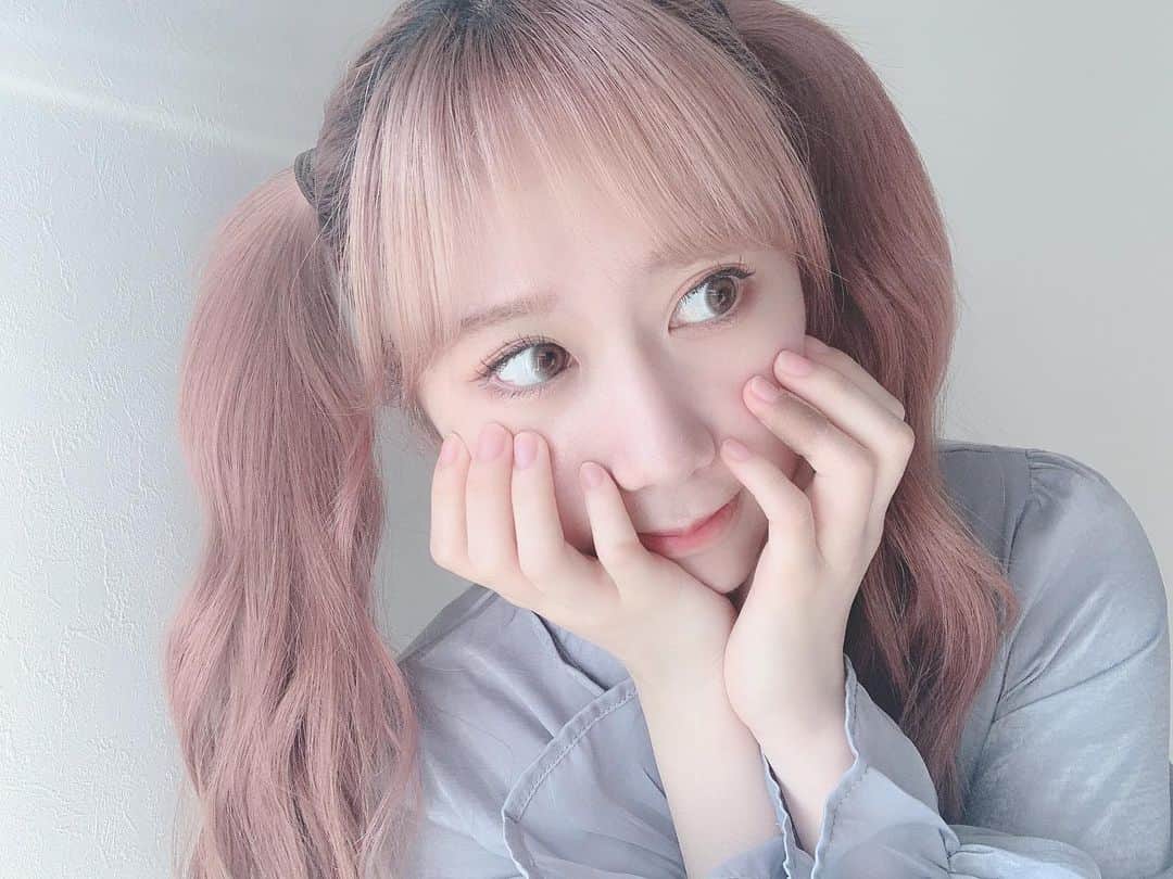 上野遥さんのインスタグラム写真 - (上野遥Instagram)「髪染めて初ツインテール〜＾＾ ・  #ツインテール #色落ち　#ミッフィー」4月29日 21時20分 - harutan.pink