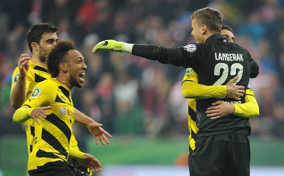 のインスタグラム：「Memories..... on this day in 2015! @bvb09」