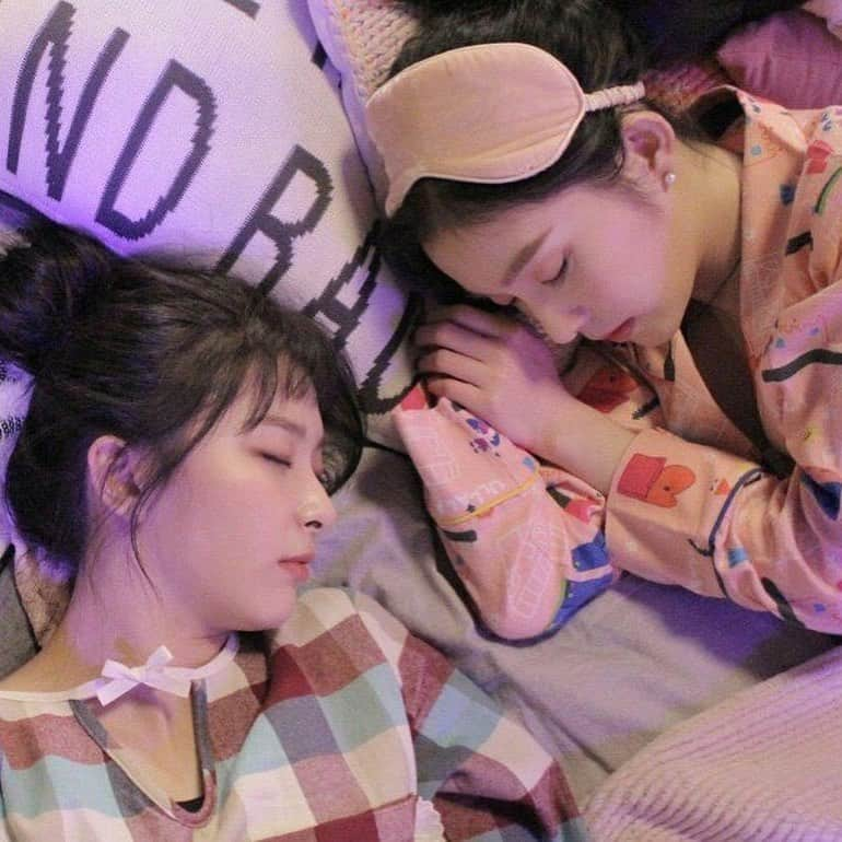 スルギさんのインスタグラム写真 - (スルギInstagram)「Some photos of SEULRENE as promised. 🐻🐰 @hi_sseulgi @renebaebae @redvelvet.smtown #REDVELVET #레드벨벳 #SEULGI #슬기 #🐻」4月29日 22時09分 - kristiandawal29