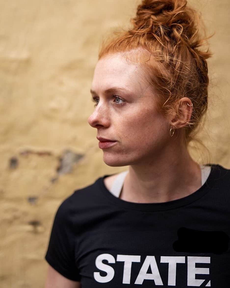 マチルドU・クラマーのインスタグラム：「Keep pushing. Stay focused. All the hard work will pay off. . . #STATE #STATEfamily #improveyourenergy @statedrinks 📸 @kappel_diem x @hybrid_films」