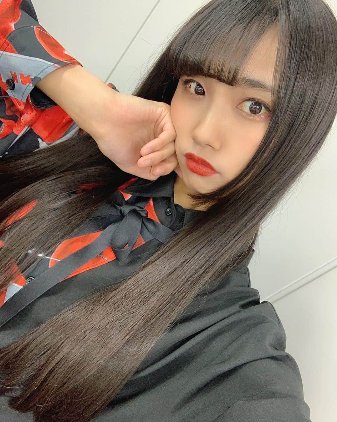虹のコンキスタドールのインスタグラム