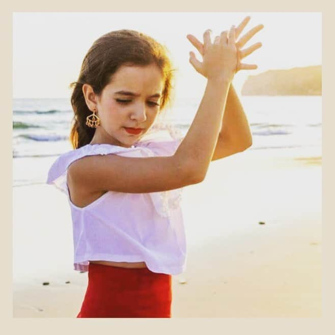 La Pulgaのインスタグラム：「Feliz día internacional de la danza ! 👏🏽💃🏽」