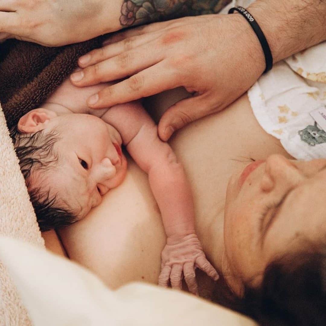 Despierta Americaさんのインスタグラム写真 - (Despierta AmericaInstagram)「@jacqierivera  comparte la foto de su recién nacido baby  JJ. Julian Joy Campos.」4月30日 3時18分 - despiertamerica
