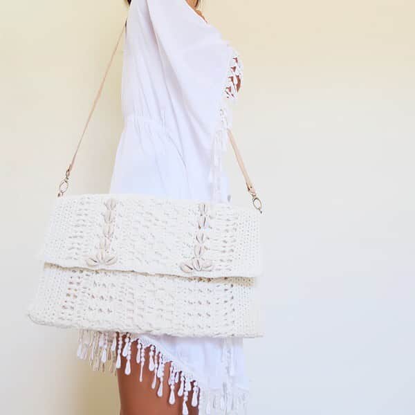 eight o eight さんのインスタグラム写真 - (eight o eight Instagram)「. . . ｓｈｅｌｌ ｓｈｏｕｌｄｅｒ　ｂａｇ . . . #夏の準備 #beach #sea #beachhouse #beachstyle #beachgirl #california #aloha #hawaii #アロハ #ビーチ雑貨 #ビーチハウス #ビーチスタイル #ビーチライフ #ハワイ#ハワイアン #ハワイ雑貨 #コースタルリビング #カリフォルニア雑貨 #カリフォルニアライフ#カリフォルニアスタイル#雑貨#海 #海を感じる雑貨」4月30日 14時18分 - 808store