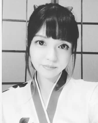 茜結さんのインスタグラム写真 - (茜結Instagram)「「偉人だって人間だもの。」 現役プロデューサーが、現役で働きながら教員免許を取得され、このYouTubeでゎ自らが酒呑童子となり、教科書にゎ載っていない面白授業をします。 プロデューサーゎ自分の仮の姿だといい張りながら、演出、プロデューサーを手掛けます。  教科書に載っていない日本史の面白い裏話もりだくさん。 茜結ゎおバカすぎてボケまくり  そして  茜結のYouTubeチャンネルも登録是非おねがいします❤️ 茜結で検索してねーーー(❁´⌔`❁)/~ #41歳 #フォローしてね  #女優  #賞味期限は食べ頃ですグラドル #ミニマム #グラビアアイドル #大人可愛い #maturemodel #urecco #Bitter #グランプリ  #グラビア #1ミリでもいいなと思ったらRT  #フォローしてね #女優 #グラビアアイドル #フォロワー増やしたい #酒呑童子 #日本史 #歴史 #歴史好きな人と繋がりたい #教育動画 #youtuber #YouTube」4月30日 6時39分 - yui10270206