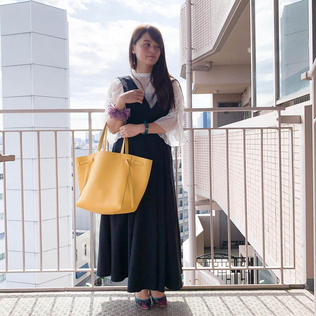 奥山夏織さんのインスタグラム写真 - (奥山夏織Instagram)「去年のcoordinate笑 でもシンプルで今年と変わらないから載せます💓笑 ・ tops #daicy bottom #coel shoes #esperanza bag #celine ・・・ #instafashion #fashion #coordinate #instacoordinate #outfit #ootd #ファッション #コーディネート#ol #olコーデ #오오티디 #데일리룩」4月30日 9時30分 - okuyama_kaori