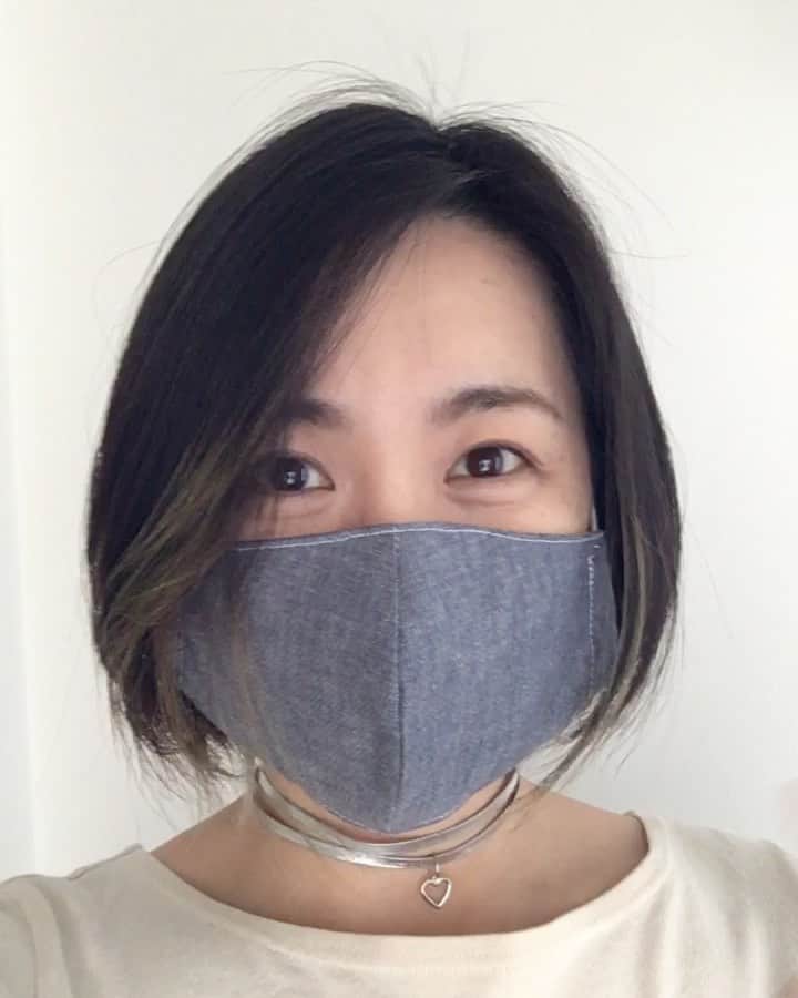 今村沙緒里のインスタグラム：「手作りマスク☺︎ 母が送ってくれました。 マスクが病院や医療従事者の方々に 少しでも早く、多く渡りますように！ みんな大変だと思いますが… 今の気持ちだいじに、乗り越えましょう。 また、元気に会いましょ🦋 ・ Mother sent me handmade mask. Please take care of yourself＊＊ and we will meet again soon！ ・ #handmade #mask #thanks #안녕 #마스크 #보고싶어 #手作りマスク #気に入ってます #ありがとう」