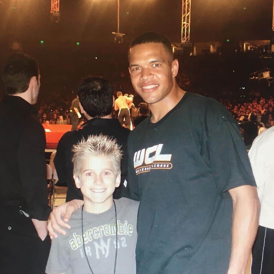 のインスタグラム：「Was my brother back then.. is now my true brother.. happy birthday big brother @rd_goat 🎉」