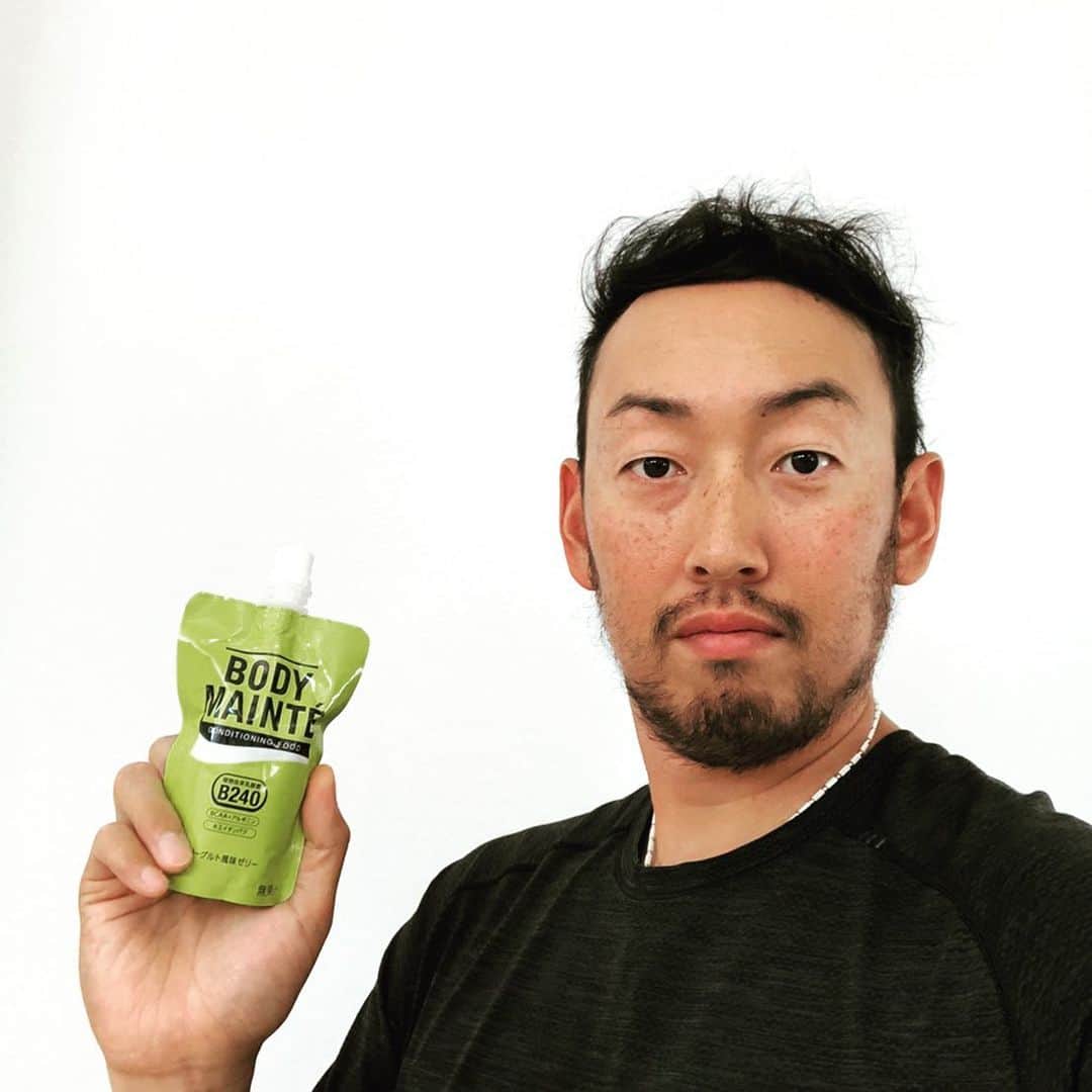 平野佳寿のインスタグラム：「日本でプレーしてる頃から飲んでいて、アメリカでも毎日飲んでいるボディメンテゼリーです！ これを飲んで毎日頑張っています！ #大塚製薬 #ボディメンテ」