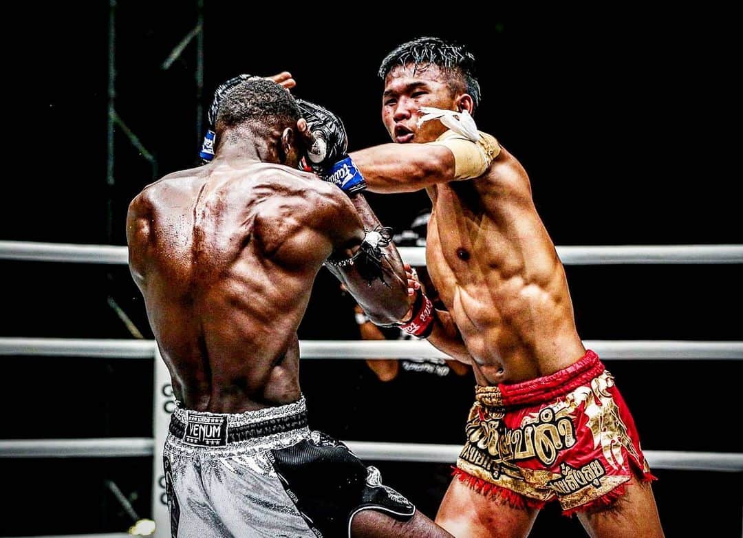 梅野源治さんのインスタグラム写真 - (梅野源治Instagram)「@onechampionship  vs Kulapdam #lumpineechampionship #onechampionship」4月30日 12時15分 - genji_umeno
