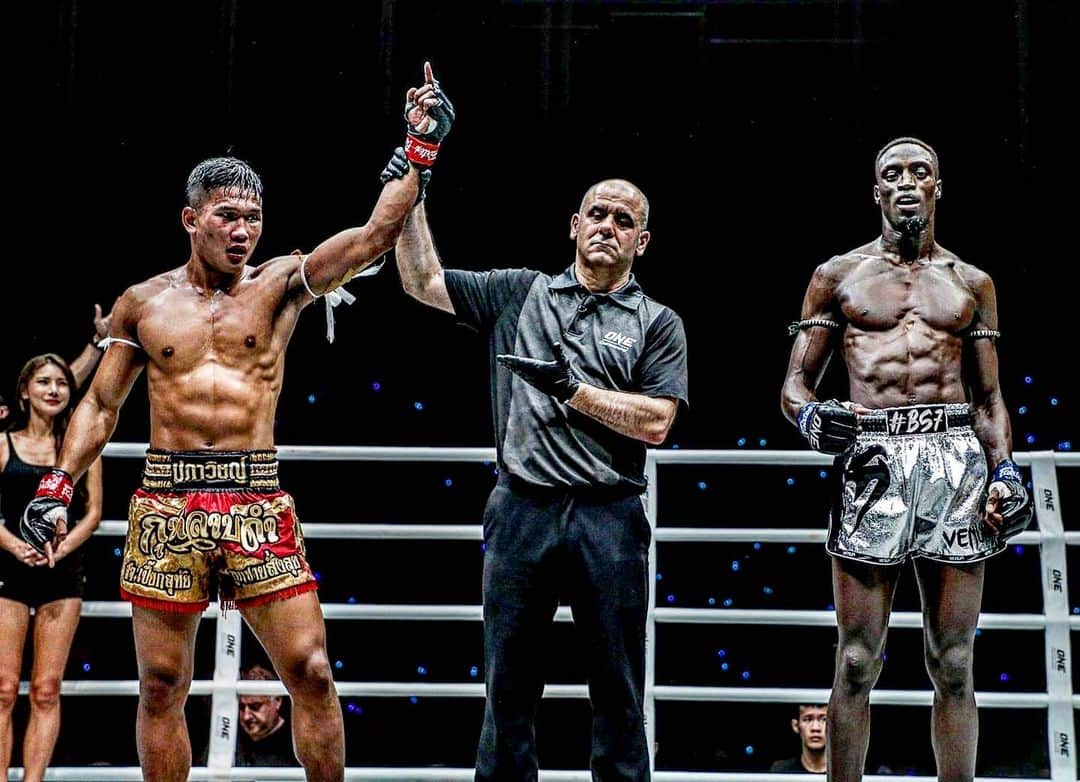 梅野源治さんのインスタグラム写真 - (梅野源治Instagram)「@onechampionship  vs Kulapdam #lumpineechampionship #onechampionship」4月30日 12時15分 - genji_umeno