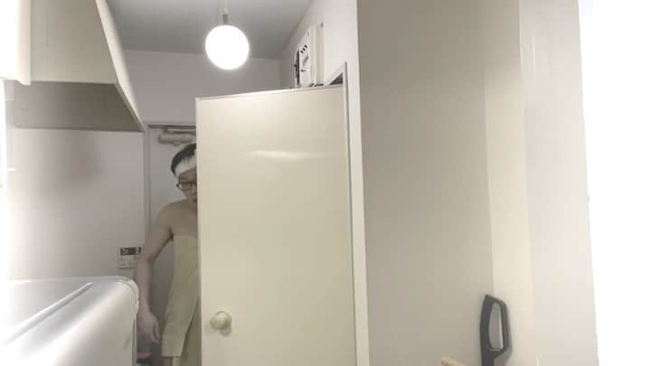 岡下雅典のインスタグラム：「今日は暑かったなぁ〜💦 風呂上りクーラーつけそうなったで🤪  #30歳越えてたらわかる #懐かしいcm #西田ひかるさん #すいません」