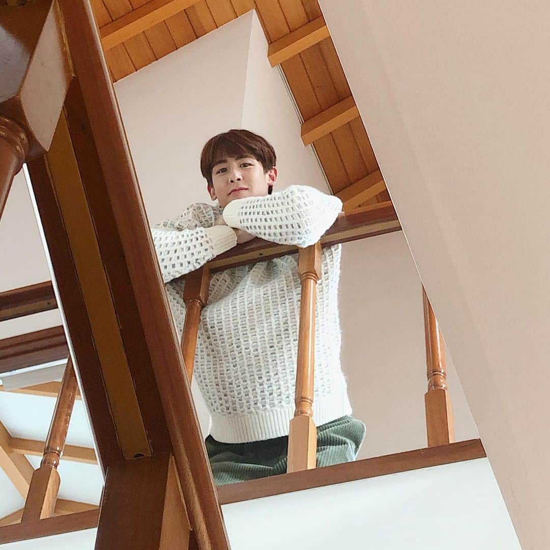 ニックン（2PM）のインスタグラム：「Come up babe, let’s go to bed.」