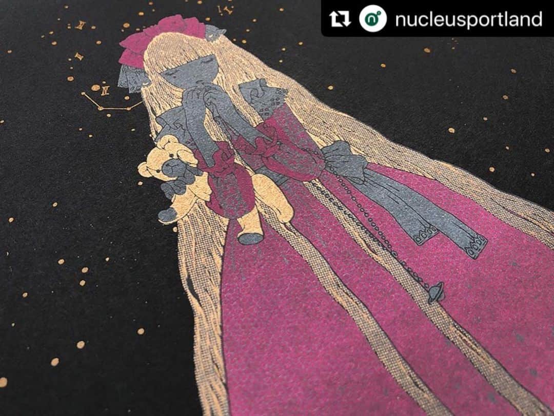 今井キラのインスタグラム：「#Repost @nucleusportland with @make_repost ・・・ Be on the lookout for these 💫 metallic gold starry riso prints by @kiraimai and other new exclusives coming to the shop on May 1st!」