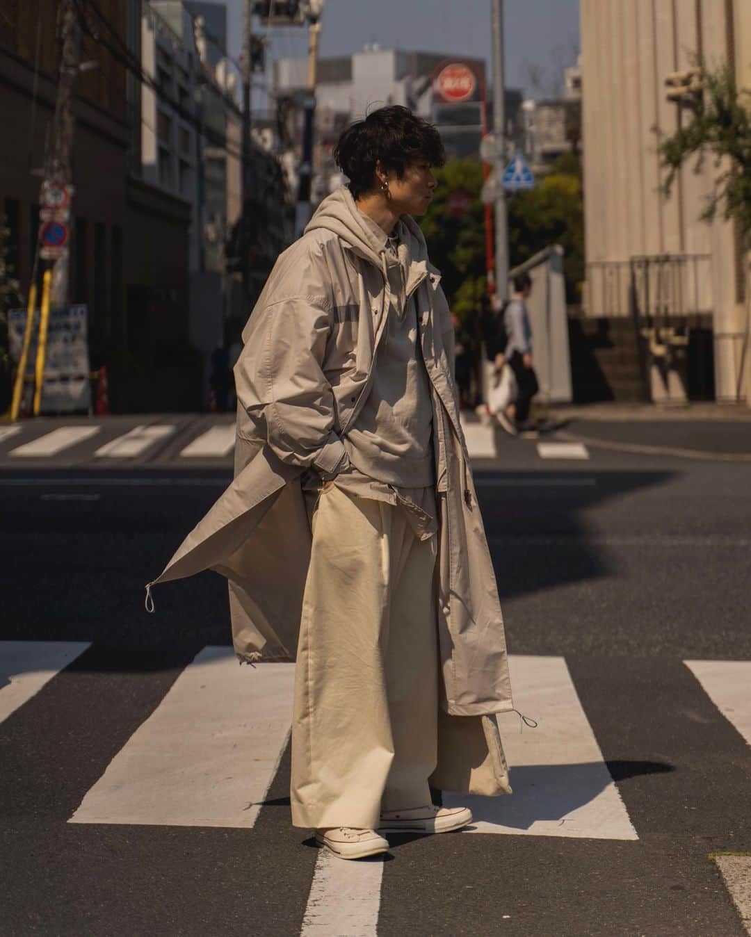 Ryoさんのインスタグラム写真 - (RyoInstagram)「ㅤㅤㅤㅤㅤㅤㅤㅤㅤㅤㅤㅤㅤ 遅くなりましたが、、、 本日のスタイリング！ ㅤㅤㅤㅤㅤㅤㅤㅤㅤㅤㅤㅤㅤ coat:#mill hoodie:#yoketokyo shirt:#graphpaper pants:#studionicholson shoes:#converseaddict bag:#jilsander」4月30日 23時17分 - ryo__takashima