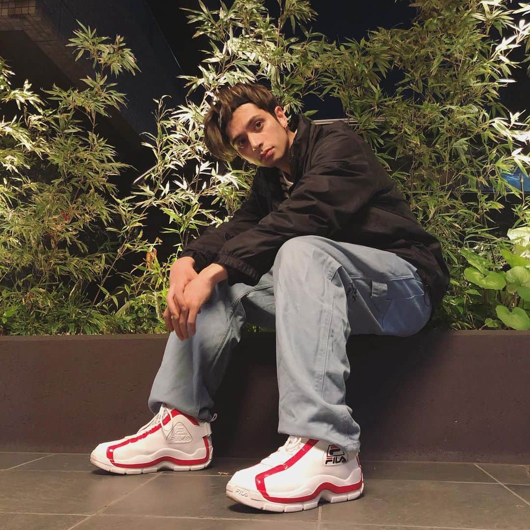 のインスタグラム：「#granthill2  by @fila_japan_official 🎥: @junpeisuzuki155  #フィラ #フィラ倶楽部 #FILA #フィラヘリテージ #FILAHERITAGE #naijelgraph #ナイジェルグラフ」