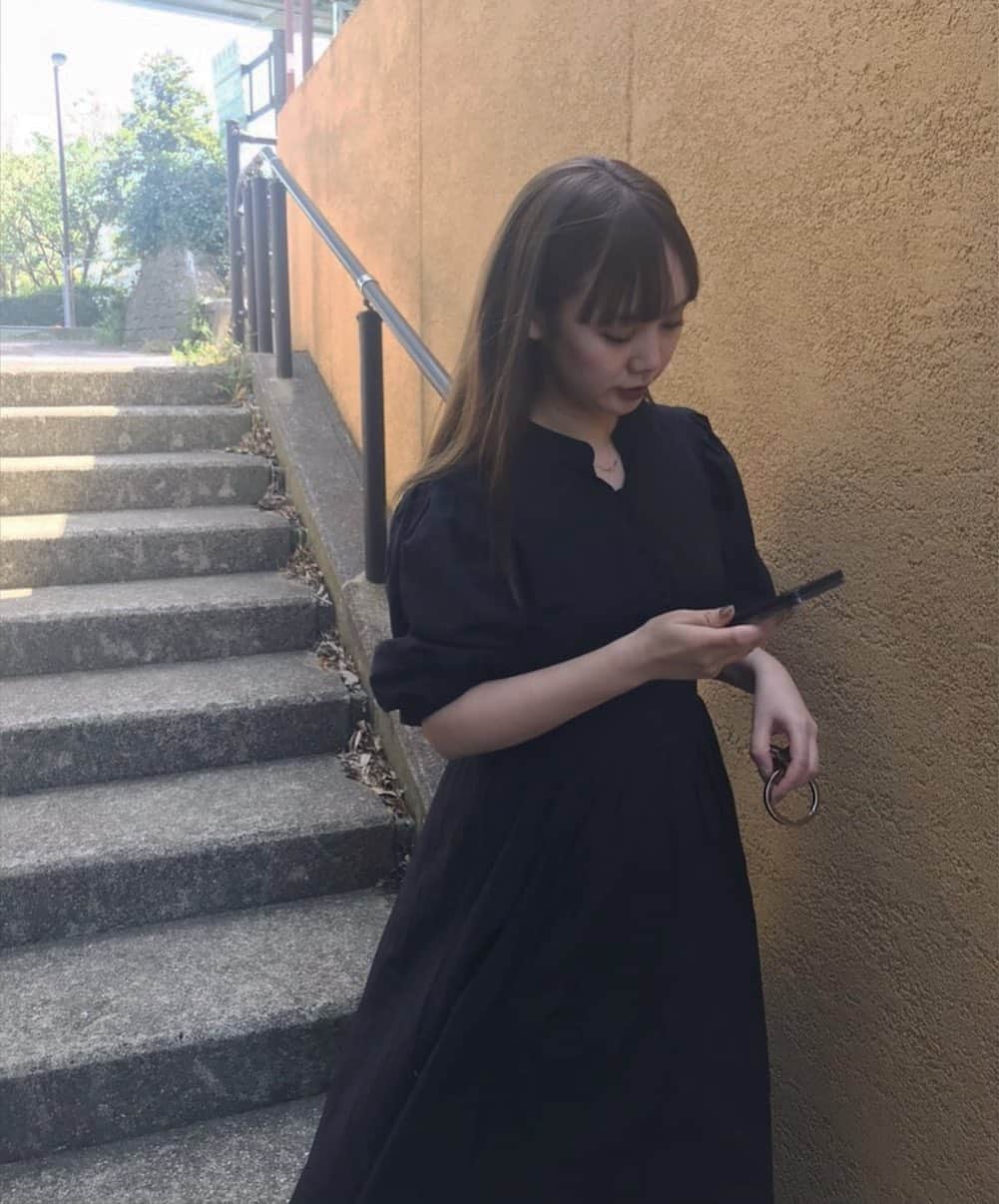 西本早希のインスタグラム：「・ @lagunamoon_com 🖤🖤🖤」