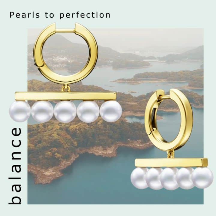 のインスタグラム：「Perfectly beautiful at the moment of harvest, TASAKI pearls require no polishing or cutting. Mystical jewells born by oysters and fostered by specialists. #TASAKI #TASAKIpearlstory #craftsmanship #TASAKIbalance #balancesignature #TASAKIpearl #pearl #earrings」