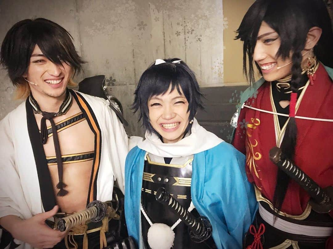 鳥越裕貴さんのインスタグラム写真 - (鳥越裕貴Instagram)「本日20時〜 #ミュージカル #刀剣乱舞 #結びの響始まりの音  #大和守安定 #殺陣 #注目 してね。 #二枚目の写真 #お気に入り」4月30日 18時41分 - yuki_torigoe.cleftchin