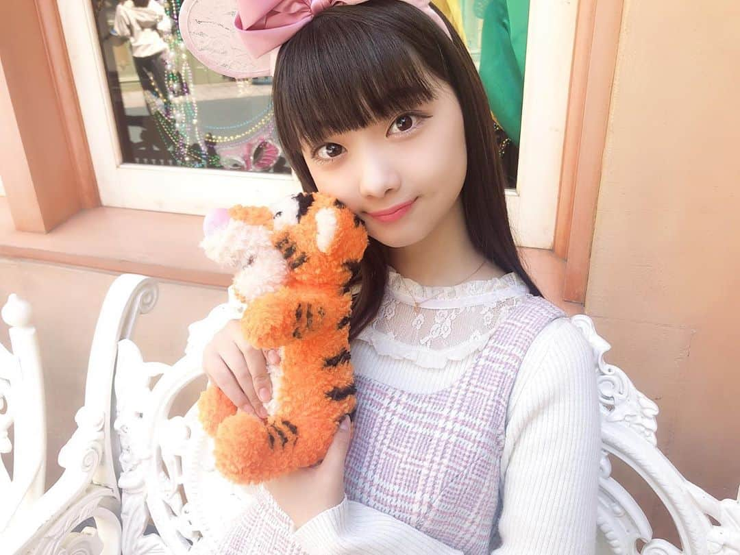 山下彩耶さんのインスタグラム写真 - (山下彩耶Instagram)「#過去pic  ディズニーいきたいああああ🪐 ほんとは3月に行く予定だった早く行けますように、、、 ・ ・ #夢アド #ディズニーランド」4月30日 19時53分 - saya_chan1207