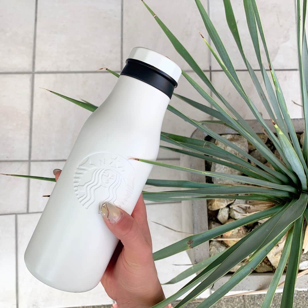 近藤美月さんのインスタグラム写真 - (近藤美月Instagram)「⠀ ﻿⠀ ﻿⠀ ﻿⠀ ﻿⠀ My bottle ☕️🌿﻿⠀ ﻿⠀ ﻿⠀ ﻿⠀ プロテイン入れて飲む専用😘 ﻿⠀ ﻿⠀ ﻿ ﻿⠀ ﻿⠀ ﻿⠀ ﻿⠀ ﻿⠀ ﻿⠀ ﻿⠀ #mybottle #protein」4月30日 20時01分 - miittsuk