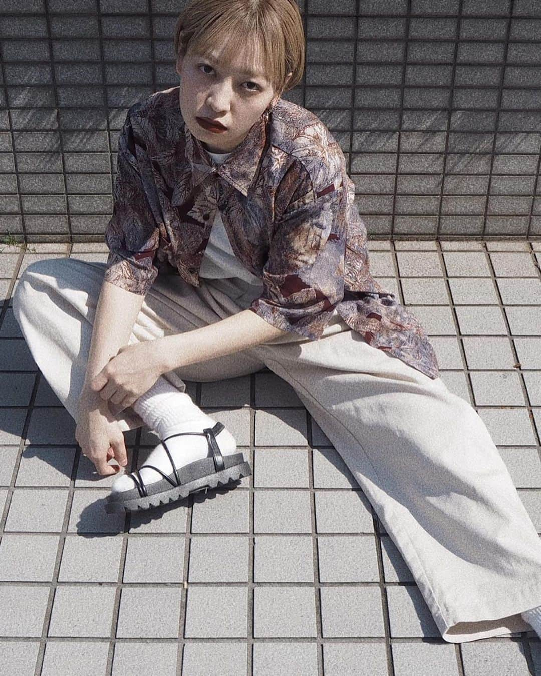 mahoさんのインスタグラム写真 - (mahoInstagram)「＊ @kutir_ladies の今週発売のやつ。 . #ootd#fashion#メンズライク#古着好きな人と繋がりたい#古着#古着コーデ#おしゃれさんと繋がりたい#フリクロ#フルジョ#コーデ#コーディネート#instagood#outfit#instalike#coordinate#mensfashion#used#kutir」4月30日 20時04分 - mhpht_