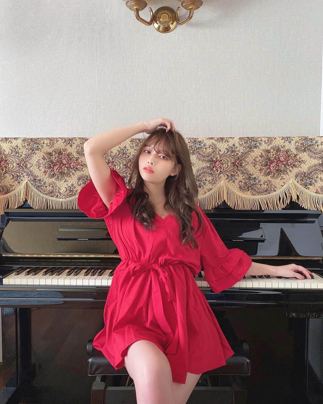 Licaさんのインスタグラム写真 - (LicaInstagram)「ZARAモデルさんのマネ💃🏼 . dress @micoameriofficial . . おうちで撮影🏠📸 . #micoameri #ミコアメリ#ミニワンピ#ミニワンピース#ワンピース#ドレス #コーディネート#ファッション#チビコーデ#Sサイズコーデ#名古屋 #일상#오오티디#데일리룩#데일리코디#데일리패션#옷스타그램#옷#패션#패션스타그램#코디#데이트룩 #衣服#衣服配搭#牛仔外套#外套#女裝外套#時尚潮流」4月30日 20時32分 - lica829
