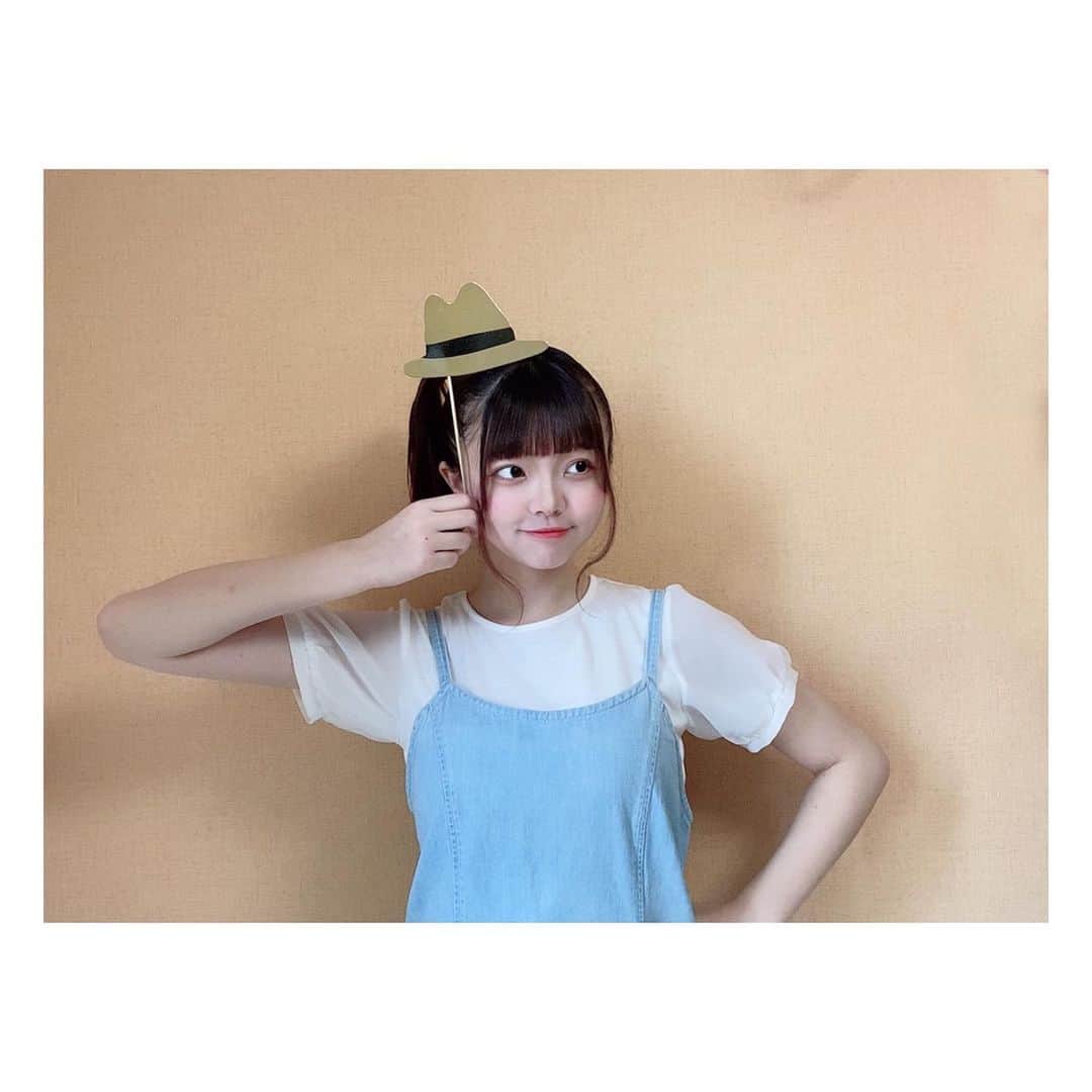 奥本陽菜さんのインスタグラム写真 - (奥本陽菜Instagram)「5月に発売されるセルフ生写真のオフショットです🎀🗿 ・ ・ ・ ・ ・ ・ #サイドポニー #みてね」4月30日 21時59分 - hinanohiroshima