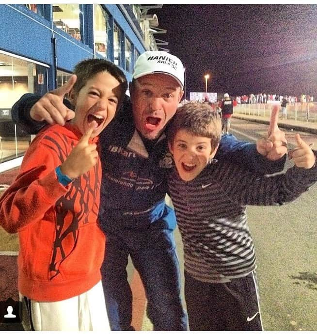 ルーベンス・バリチェロさんのインスタグラム写真 - (ルーベンス・バリチェロInstagram)「#tbt alegria #noix #juntossempre ❤️#happiness #priceless @dudubarrichello @fefobarrichello」4月30日 22時07分 - rubarrichello