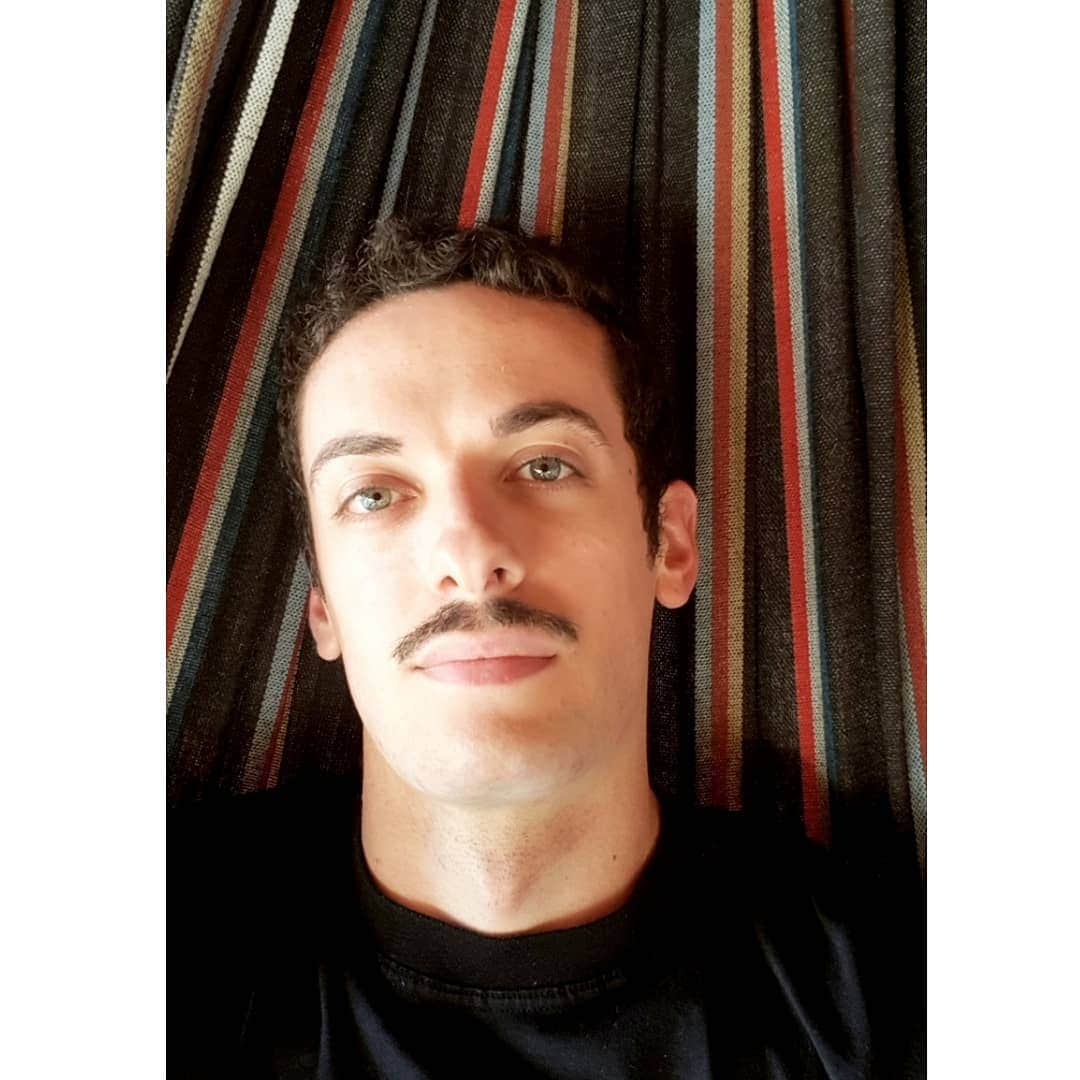 マルコス・フレイタスのインスタグラム：「Bigode português 👨🏻」
