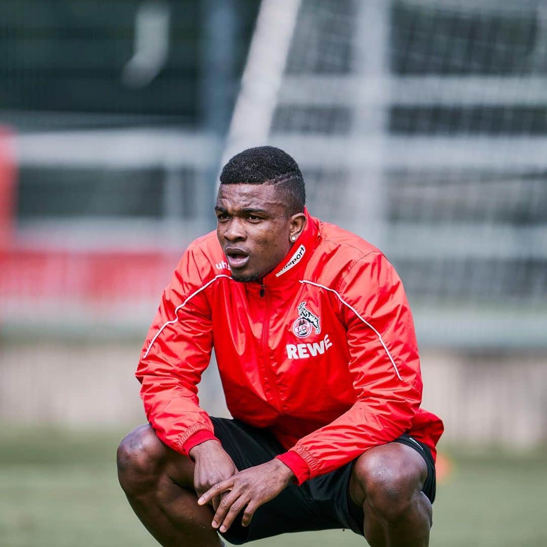 ジョン・コルドバのインスタグラム：「work hard 💪🏾⚽️」