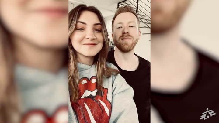 Julia Michaelsのインスタグラム：「It’s out!!!! Thankful to all the incredible artists that said YES to doing this with us. @doctorswithoutborders is such a wonderful organization and what they are doing for COVID-19 relief is so important. I’m thankful that all these incredible humans took time out of their day for a truly meaningful cause and a big thanks to @thebenjaminrice for helping us edit and put this together 🙌🏼🙌🏼 every dollar helps and is greatly appreciated. link in bio ❤️」