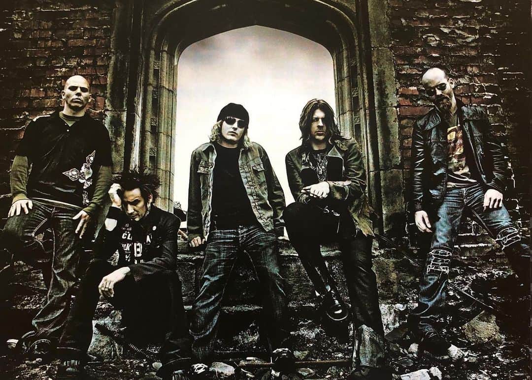 Stone Sourのインスタグラム：「Demo Session 18: Cardiff  Sometime in 2005, I stopped over to James's house to listen to some of his ideas. I was intrigued by this 8 minute jam that he had recorded and I felt there was a song there. I asked him if I could work on it at my house where I spent two days arranging the tracks. When I was done we had the foundation for the song Cardiff. Corey wrote the original lyrics and sang on the demo a couple months later. - @joshrandofficial  Click the link in our profile to listen to our “Cardiff” demo session now.」
