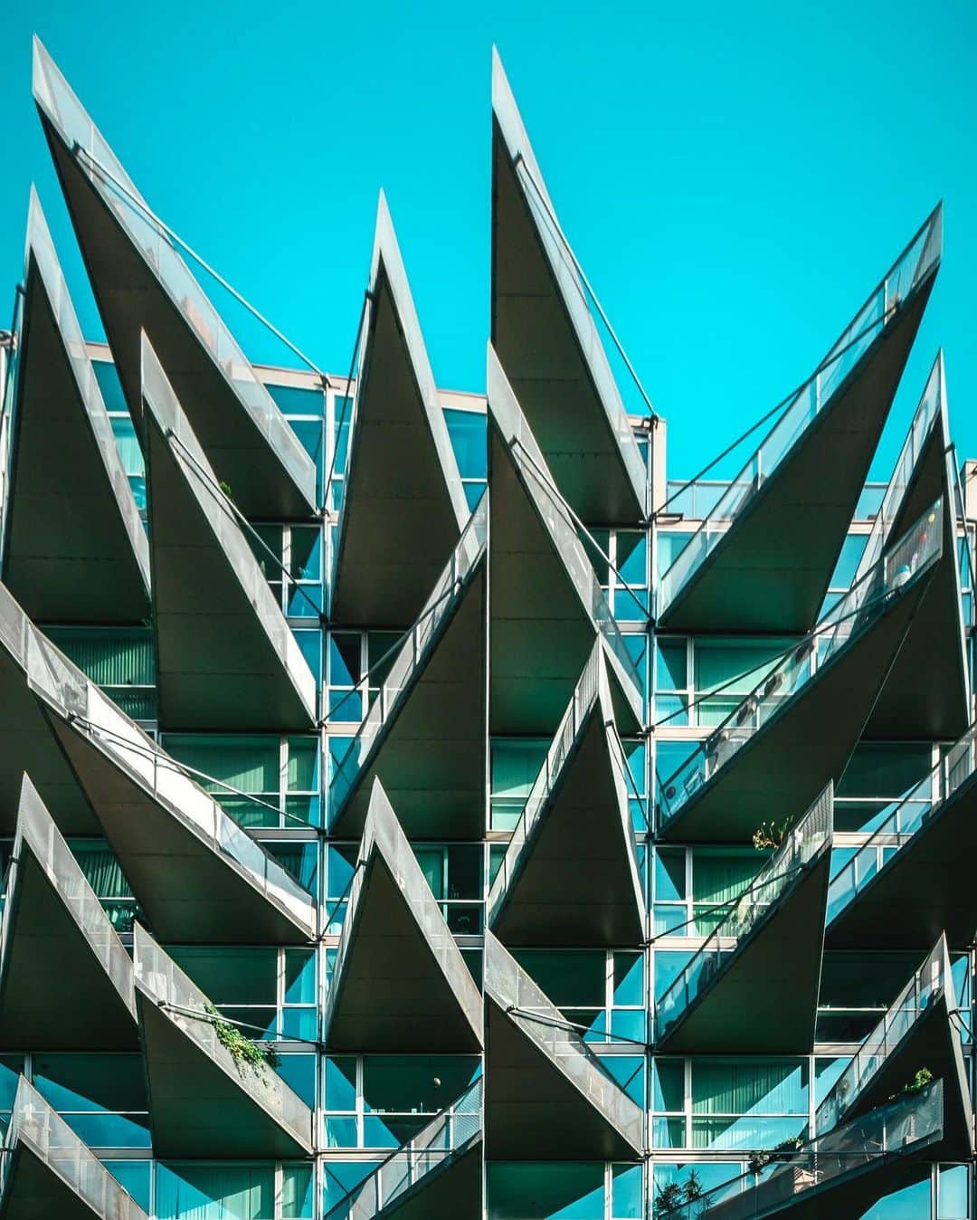 Nicanor Garcíaのインスタグラム：「Fighting the virus : Luchando contra el virus #nicanorgarcia @travelarchitectures」