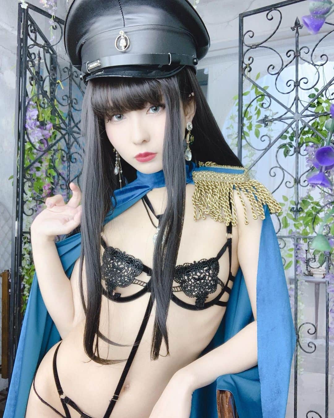 鳴上なごねさんのインスタグラム写真 - (鳴上なごねInstagram)「女王っぽくできてうれしかったな  #selfie #自撮り #東京カメラ部　#cosplay #cosplayer #japanesegirl #黒髪」5月1日 4時40分 - narug0d
