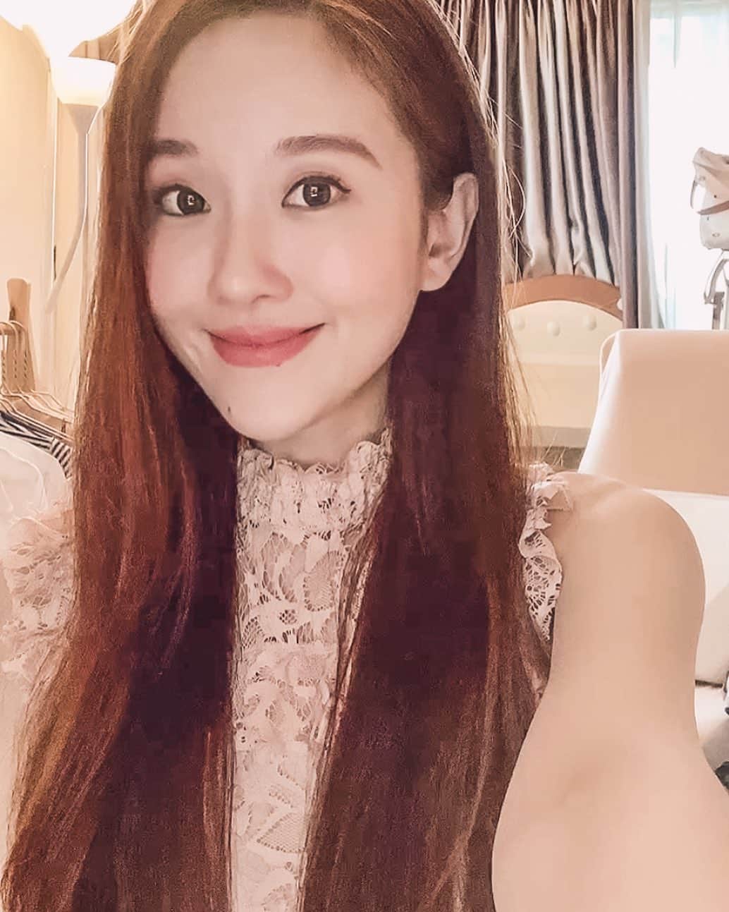 ジェシカ・ヤマダのインスタグラム：「🙂👋」