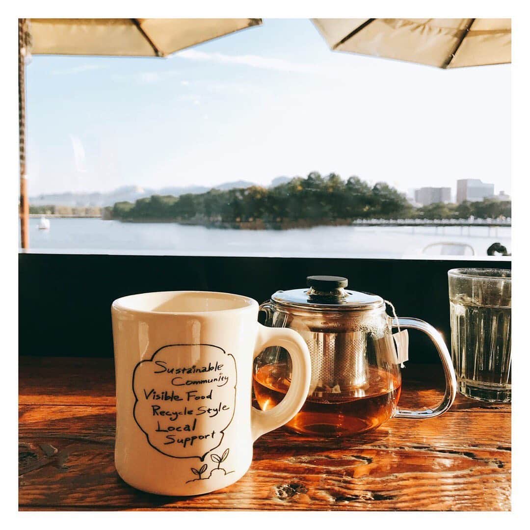 のインスタグラム：「[ロイヤルガーデンカフェ　大濠公園] : 🚉最寄駅:地下鉄空港線大濠公園駅から徒歩数分 : 📍住所:福岡県福岡市中央区大濠公園1-3ポートハウス大濠パーク1階 : 公園を見ながらゆっくりお茶やご飯を楽しめます😊 : お茶だけじゃなくてランチ、ディナーも充実していて 一日中オススメです😋 : 🕰営業時間:8月まで　平日11:00〜21:30 土日9:00〜21:30 ランチ11:00〜15:00  #ハッピー #デート #デートなう #2人の世界 #カップル #恋したい #福岡 #東京 #福岡カフェ #大濠公園 #大濠公園カフェ #ロイヤルガーデンカフェ大濠公園 #カフェ好き #カフェ好きな人と繋がりたい #グルメ女子 #フォトジェニックフード #カフェデート #グルメデート #カフェ部 #グルメ部 #デートで行きたい🎀#gofun🍽」