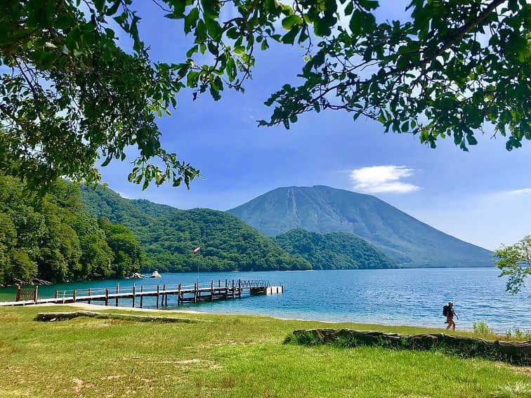 TOBU RAILWAY（東武鉄道）さんのインスタグラム写真 - (TOBU RAILWAY（東武鉄道）Instagram)「. . 🚩Senjugahama - Oku Nikko . . . [Senjugahama in Oku Nikko] . . Senjugahama is located on the west side of Lake Chuzenji in Oku Nikko. In June, pink flowers of Japanese primrose bloom at Senjugahama, creating a very calm and secluded atmosphere. The area with Senjugahama is a nature conservation area, so ordinary cars are not allowed in. You can visit here by Lake Chuzenji Cruise (Limited service to Senjugahama) or by the Oku Nikko low-emission bus. With NIKKO PASS ALL AREA, you can also use Lake Chuzenji Cruise and low-emission buses at no additional charge. *To prevent the spread of the coronavirus, the Lake Chuzenji Cruise will only be available on Saturdays, Sundays and national holidays until April 30 (Thu). The Oku Nikko low-emission bus is temporarily suspended for the time being. Please check the official website for future business operation. . . . . . #tochigi #nikko #okunikko #asakusa #senjugahama #lakechuzenji #travelgram #tobujapantrip #discoverjapan #unknownjapan #jp_gallery #visitjapan #japan_of_insta #art_of_japan #instatravel #japan #instagood #travel_japan #exoloretheworld  #landscape #ig_japan #explorejapan #travelinjapan #beautifuldestinations #discovernikko」5月1日 10時46分 - tobu_japan_trip