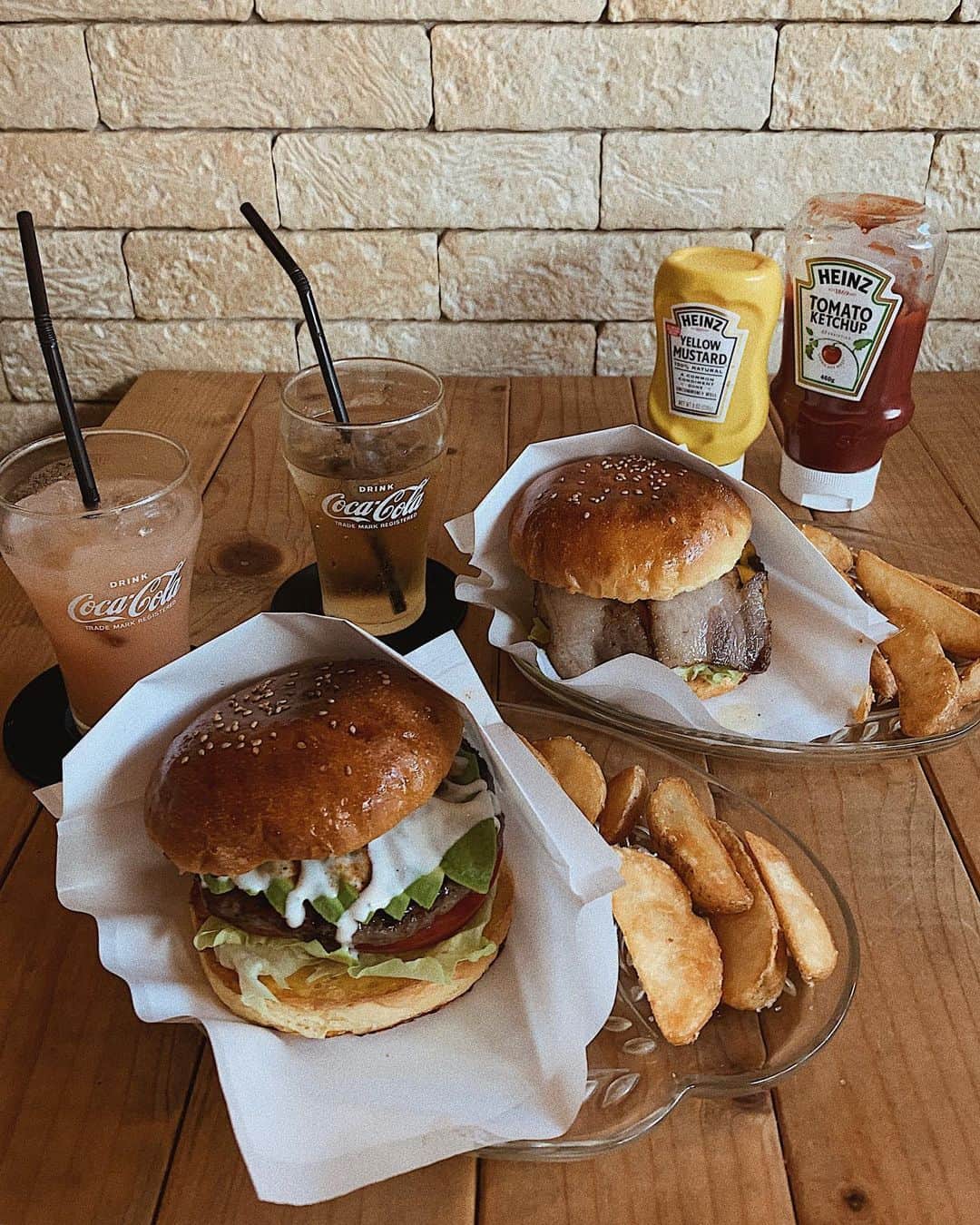 草野春香のグルメインスタ