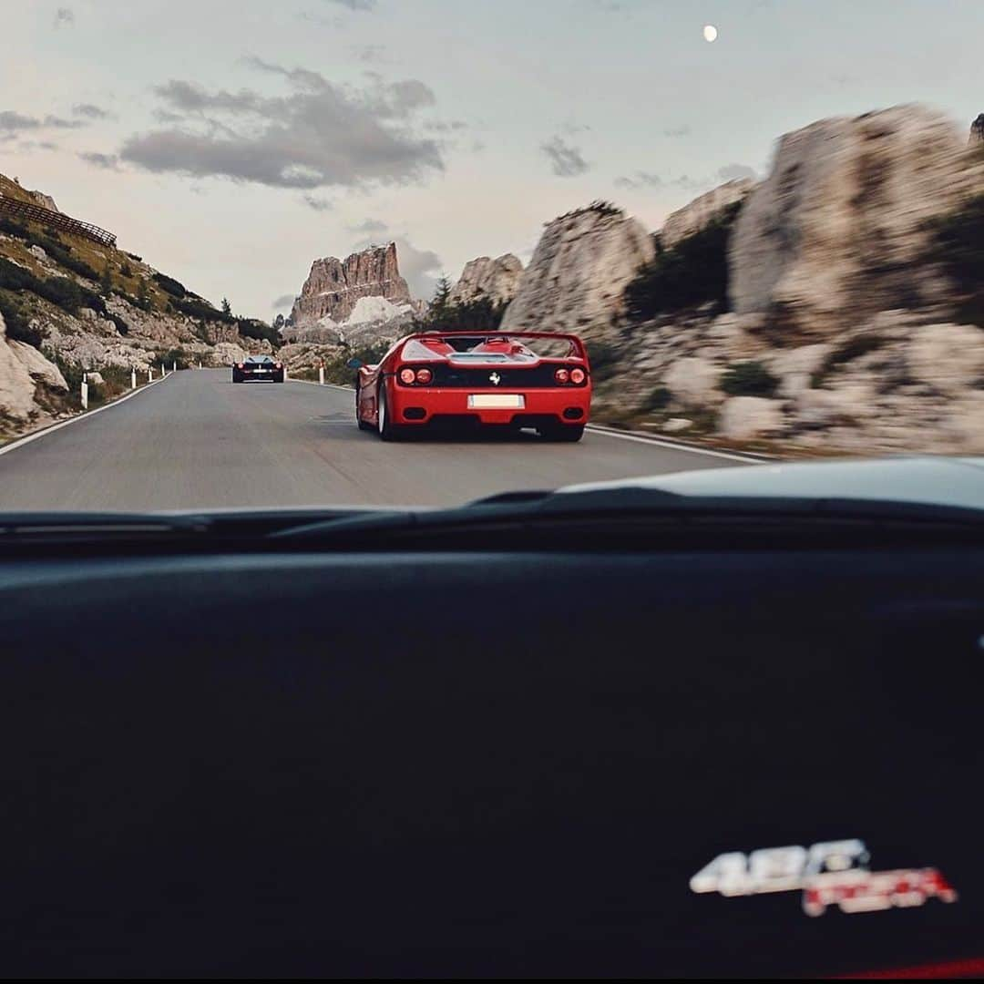 Dirk A. Productionsのインスタグラム：「🔥🤯 Which would you want to be driving or riding in or are you fine with this view? #Ferrari #488Pista #F50 #LaFerrari #Epic #Race #Rally #Supercars #FerrariF50 #Wow #Pic @pietromartelletti」